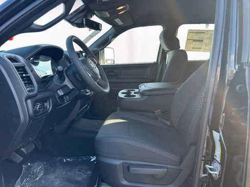New 2025 RAM 2500 Tradesman AWD/4WD image 9