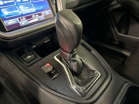 Used 2023 Subaru Outback AWD/4WD image 18