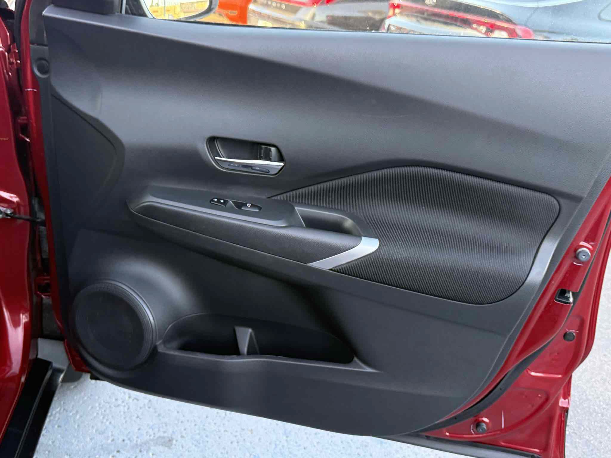 Used 2022 Nissan Kicks SV FWD image 42