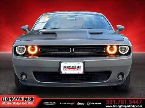 Used 2019 Dodge Challenger SXT w/ Plus Package RWD image 2