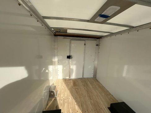 New 2025 GMC Savana 3500 w/ Power Convenience Package RWD image 9