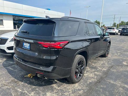 Used 2023 Chevrolet Traverse Premier w/ Redline Edition AWD/4WD image 3