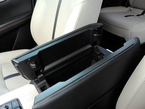 Used 2024 MAZDA CX-90 3.3 Turbo w/ Premium Package image 51