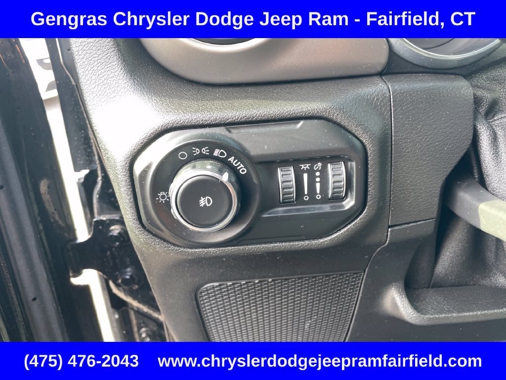 Used 2020 Jeep Wrangler Unlimited Sport S AWD/4WD image 45