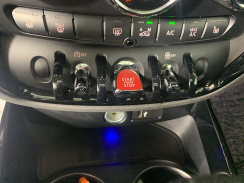 Used 2019 MINI Cooper Clubman FWD image 18