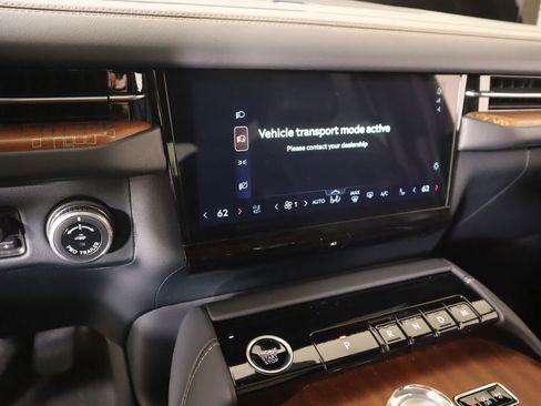 New 2026 Lincoln Navigator Black Label AWD/4WD image 6