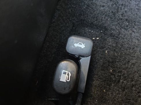 Certified 2024 Hyundai Elantra Limited image 22