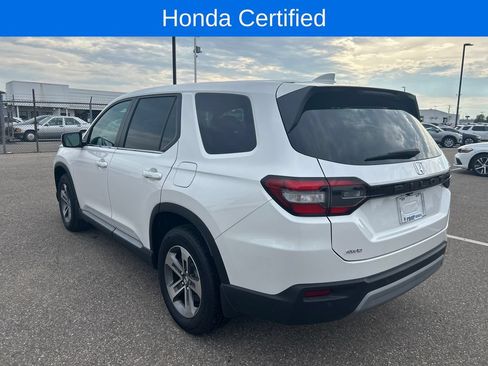 Used 2025 Honda Pilot EX-L image 6