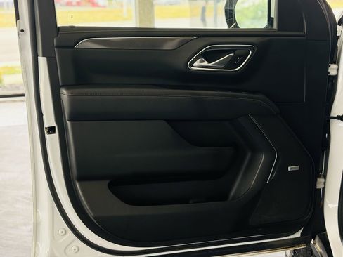 Used 2023 GMC Yukon XL AT4 w/ LPO, Floor Liner Package AWD/4WD image 34