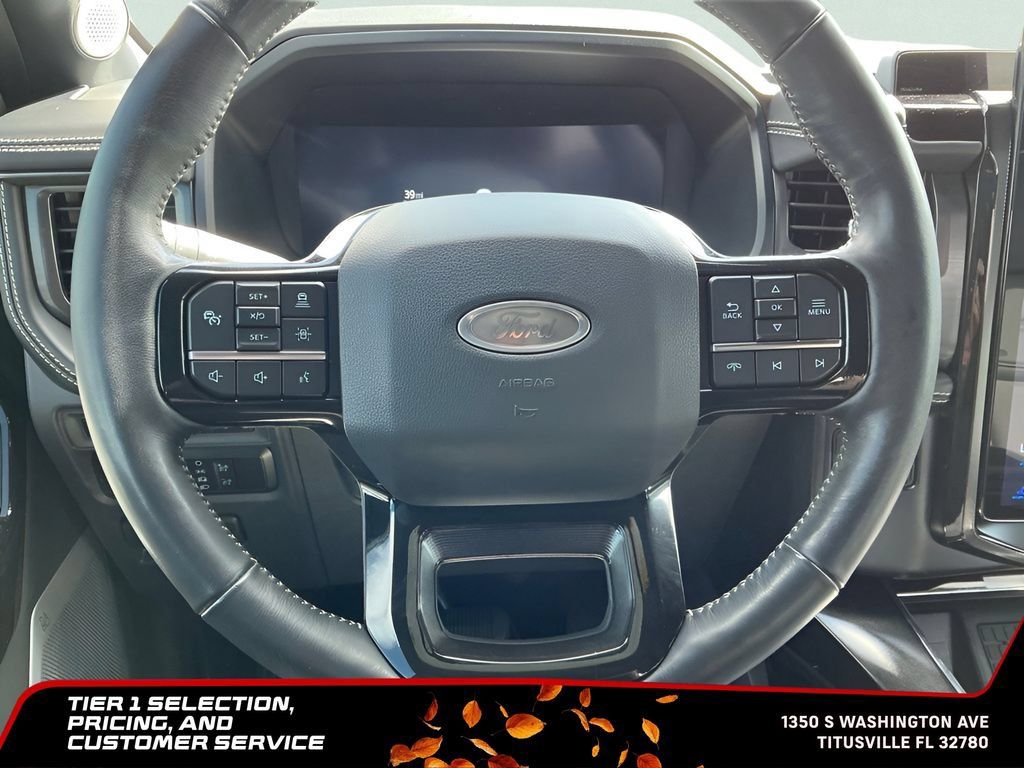 Used 2023 Ford F150 Lightning Platinum AWD/4WD image 39