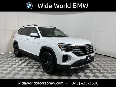 Used 2024 Volkswagen Atlas SE w/ Panoramic Sunroof Package