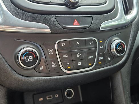 Used 2020 Chevrolet Equinox LT w/ Driver Convenience Package AWD/4WD image 28