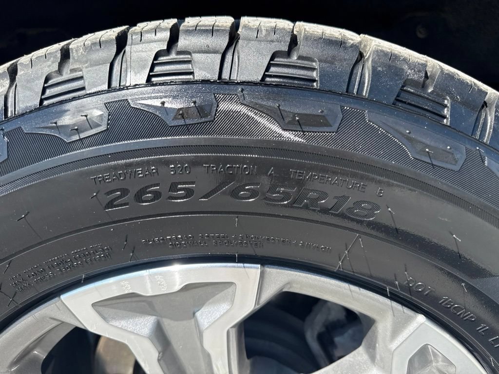 Used 2025 GMC Sierra 1500 SLT RWD image 24