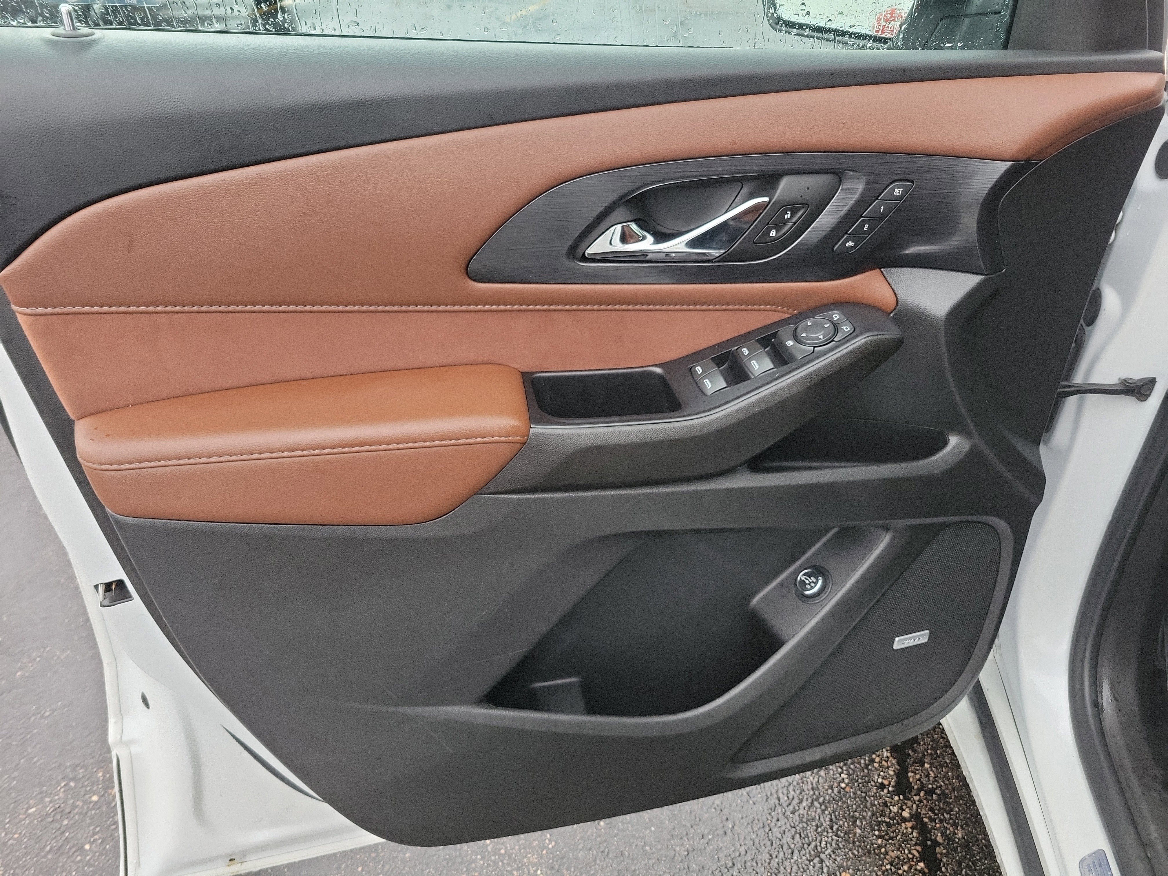 Used 2021 Chevrolet Traverse High Country AWD/4WD image 29