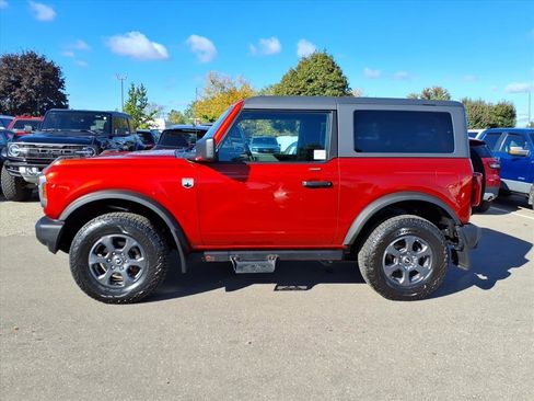 Used 2022 Ford Bronco Big Bend image 2