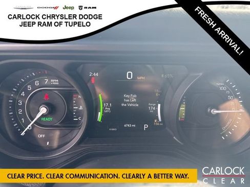 Used 2025 Jeep Wrangler Sahara w/ Safety Group image 19