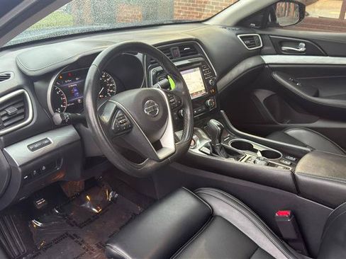 Used 2018 Nissan Maxima 3.5 SL FWD image 25