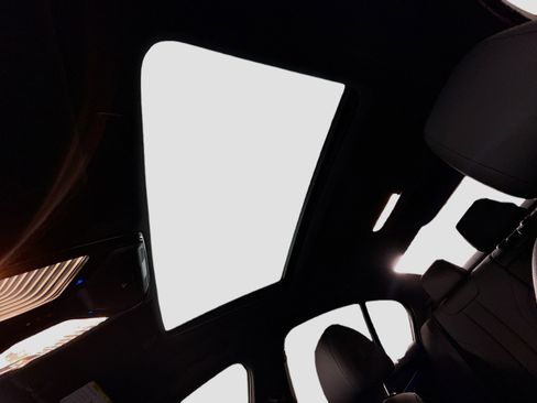 Used 2022 BMW 530i w/ M Sport Package image 41