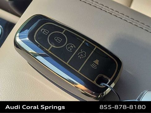 Used 2020 Lincoln Corsair FWD w/ Equipment Group 101A image 28