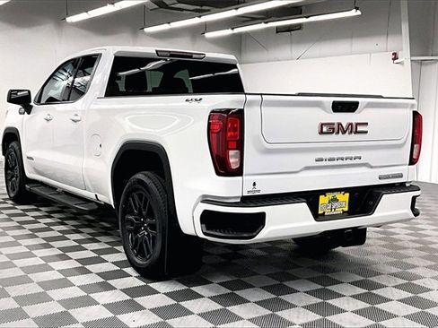 Used 2022 GMC Sierra 1500 Elevation image 2