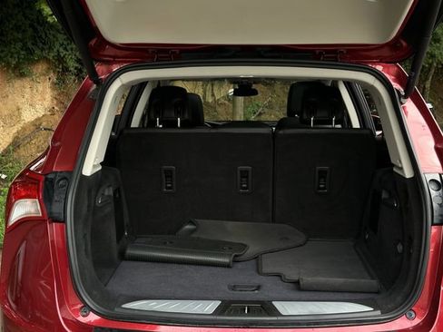 Used 2019 Buick Envision Premium w/ Driver Confidence Package image 39