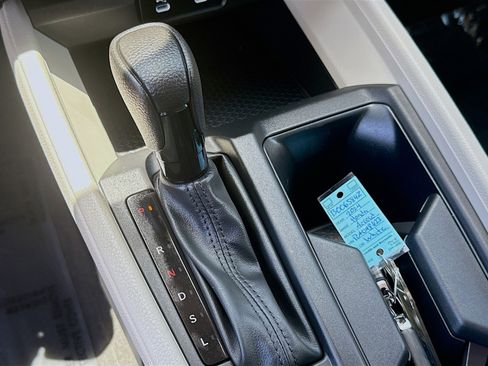 Certified 2024 Honda Accord EX image 15