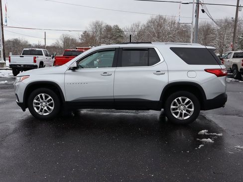 Used 2018 Chevrolet Traverse LT image 29