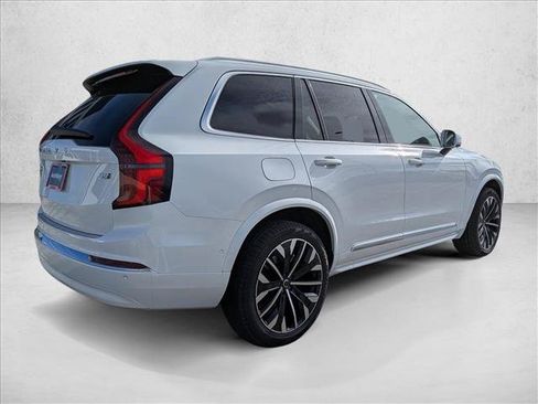 New 2026 Volvo XC90 B5 Plus AWD/4WD image 2