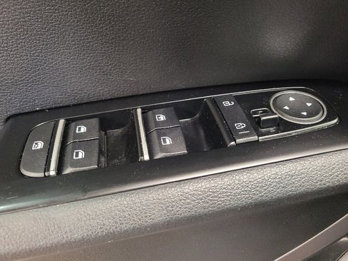 Used 2020 Kia Soul S FWD image 27