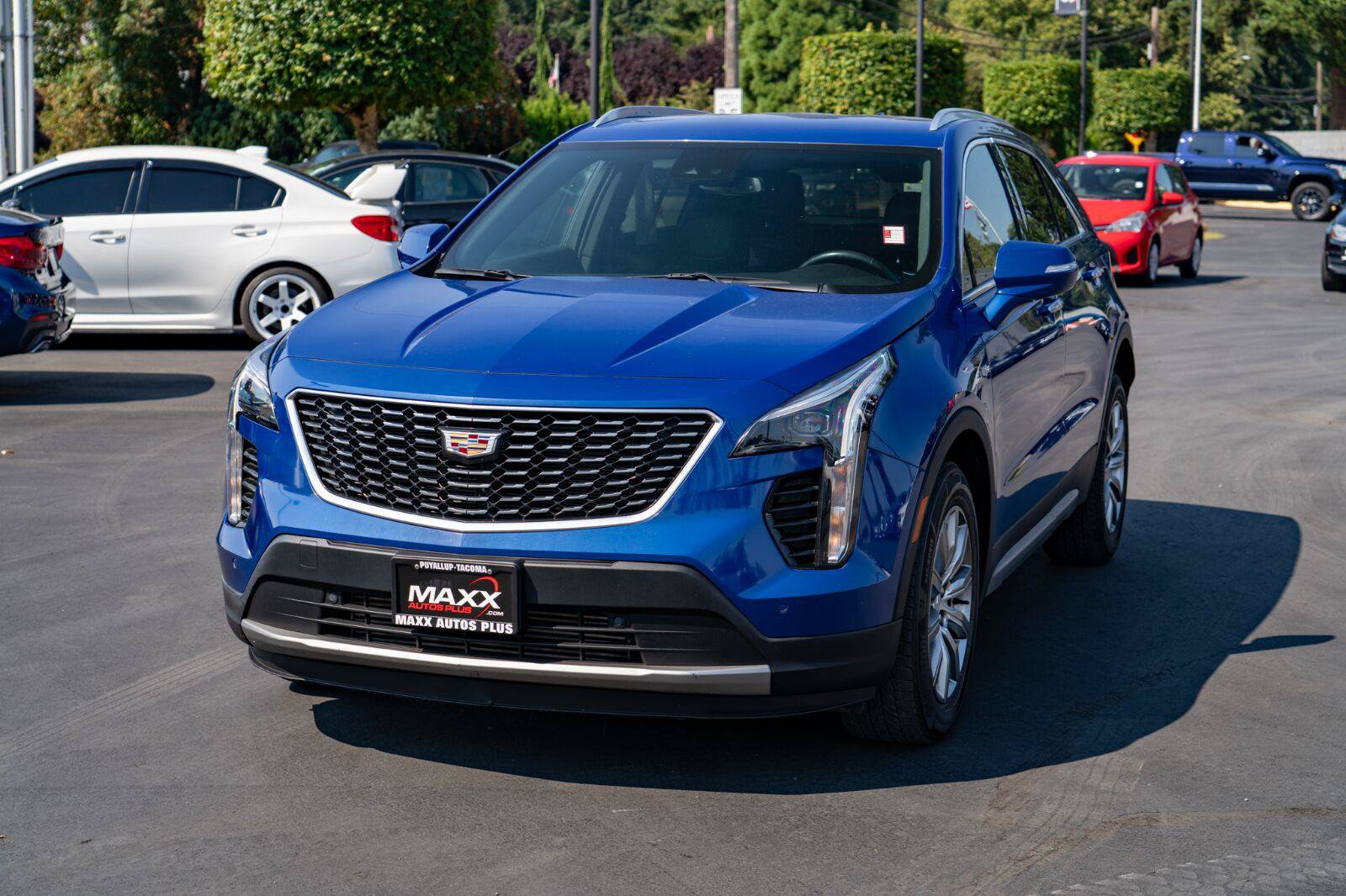 Used 2022 Cadillac XT4 Premium Luxury w/ Safety Alert Package AWD/4WD image 4