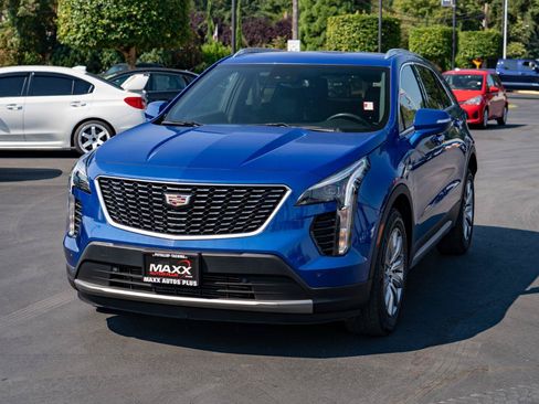 Used 2022 Cadillac XT4 Premium Luxury w/ Safety Alert Package AWD/4WD image 4
