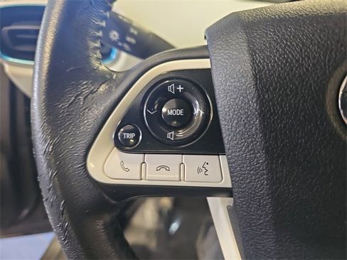 Used 2017 Toyota Prius Three image 17