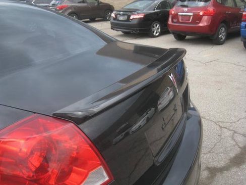 Used 2008 Pontiac G8 w/ Premium Package RWD image 9