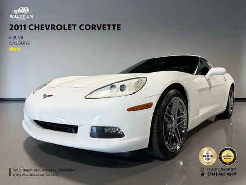 Used 2011 Chevrolet Corvette Coupe w/ 1LT RWD image 1