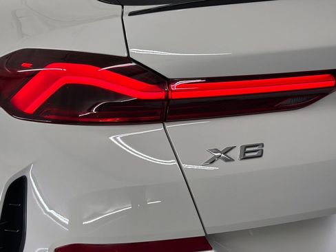New 2026 BMW X6 xDrive40i w/ Premium Package AWD/4WD image 13