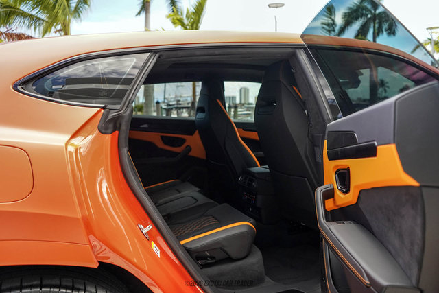 Used 2024 Lamborghini Urus S AWD/4WD image 46