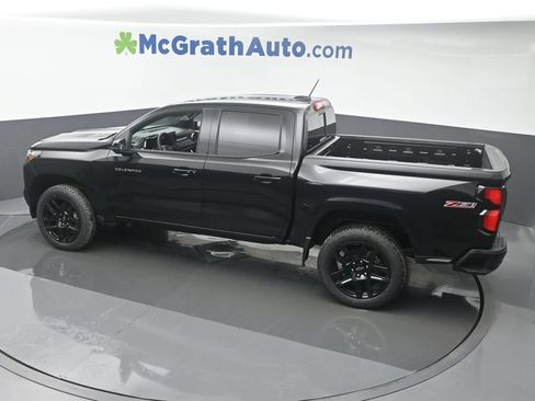 Used 2025 Chevrolet Colorado Z71 w/ Z71 Convenience Package 2 AWD/4WD image 26