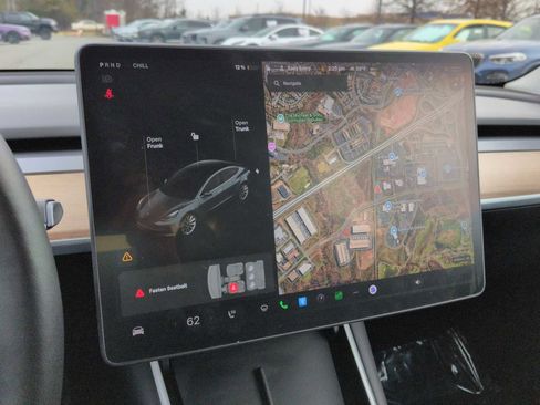 Used 2019 Tesla Model 3 Standard Range Plus image 29