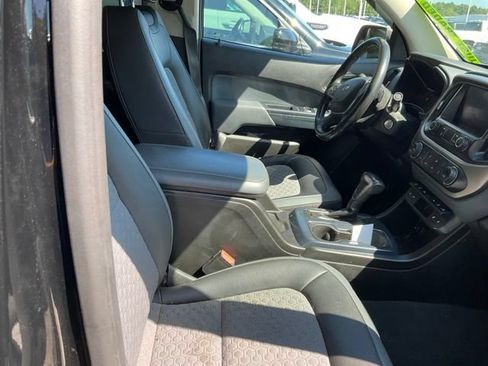 Used 2021 Chevrolet Colorado Z71 w/ Safety Package AWD/4WD image 11