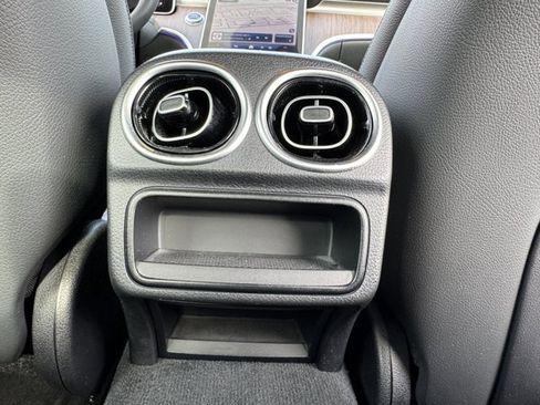 Used 2023 Mercedes-Benz C 300 Sedan image 9