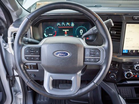 Used 2024 Ford F250 Lariat image 16