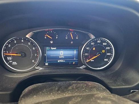 Used 2023 GMC Acadia SLE FWD image 11