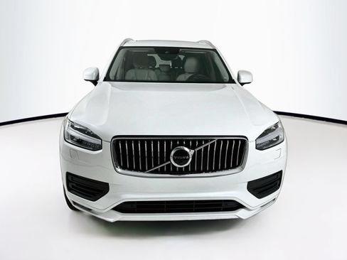 Used 2022 Volvo XC90 T6 Momentum w/ Advanced Package AWD/4WD image 2