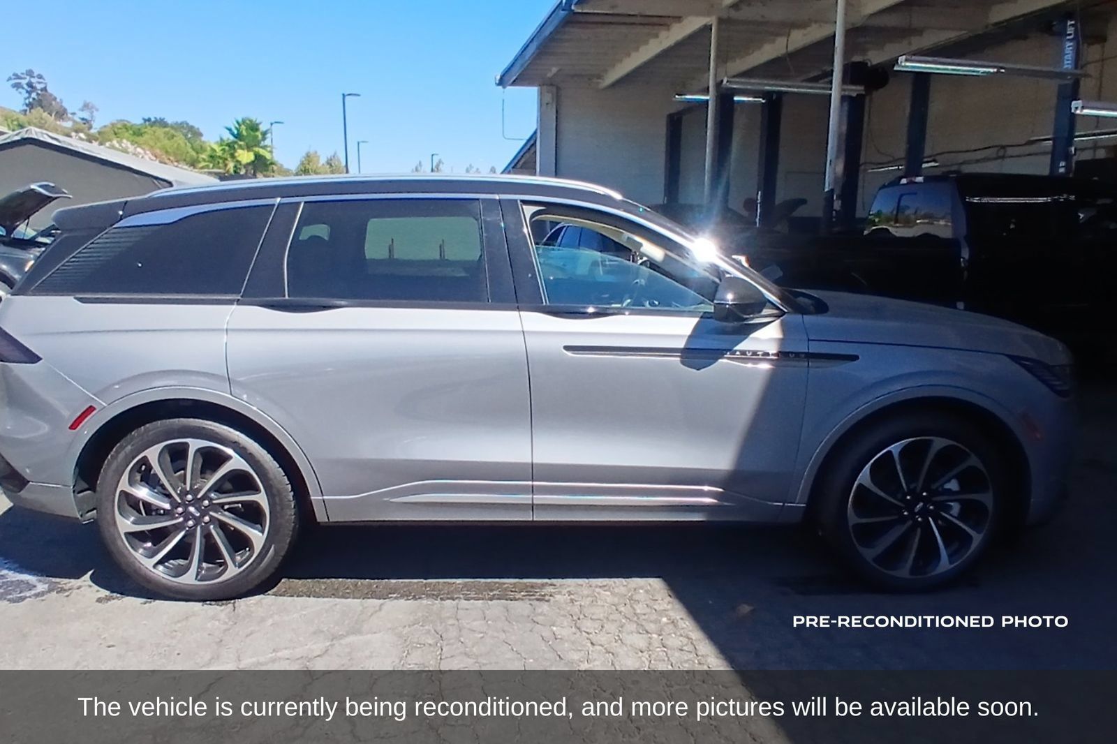 Used 2024 Lincoln Nautilus Black Label AWD/4WD image 4