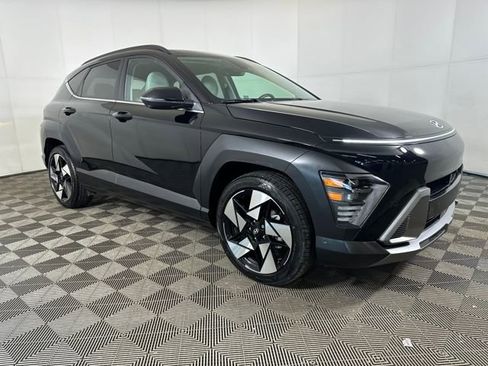 Certified 2025 Hyundai Kona Limited image 2