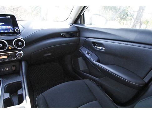 Used 2025 Nissan Sentra SV image 10