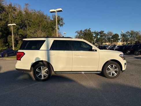 Used 2022 Ford Expedition XLT image 7