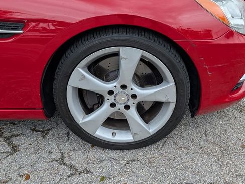 Used 2012 Mercedes-Benz SLK 350 image 9