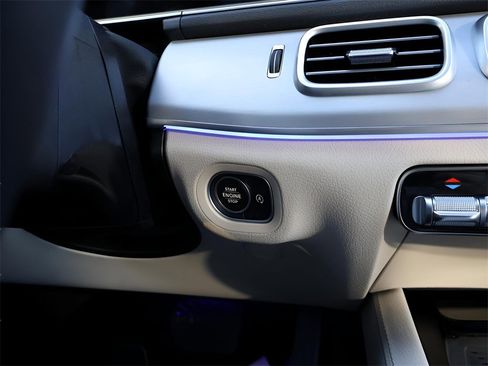 Certified 2025 Mercedes-Benz GLE 350 4MATIC image 30