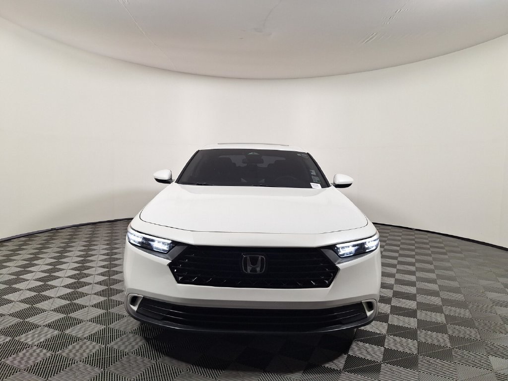 Used 2024 Honda Accord EX image 2